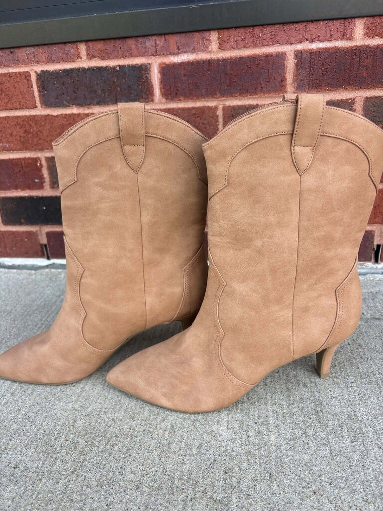Dolce Vita Apres Tan Western Booties- Size 10