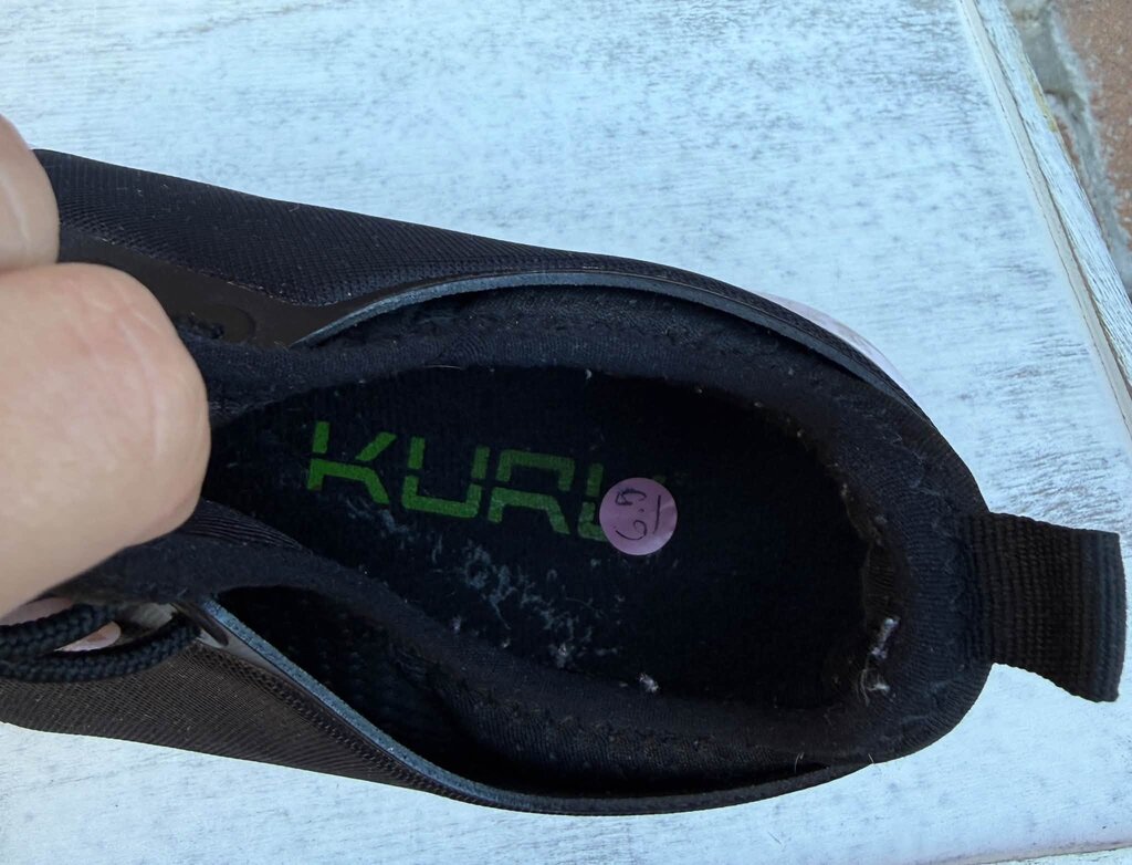 Kuru Atom Sneakers - Size 6.5