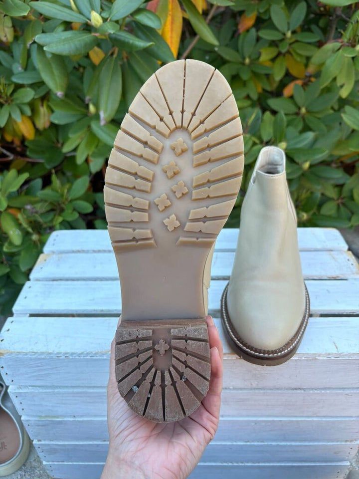 Seychelles Heart of Gold Leather Bootie - Size 9