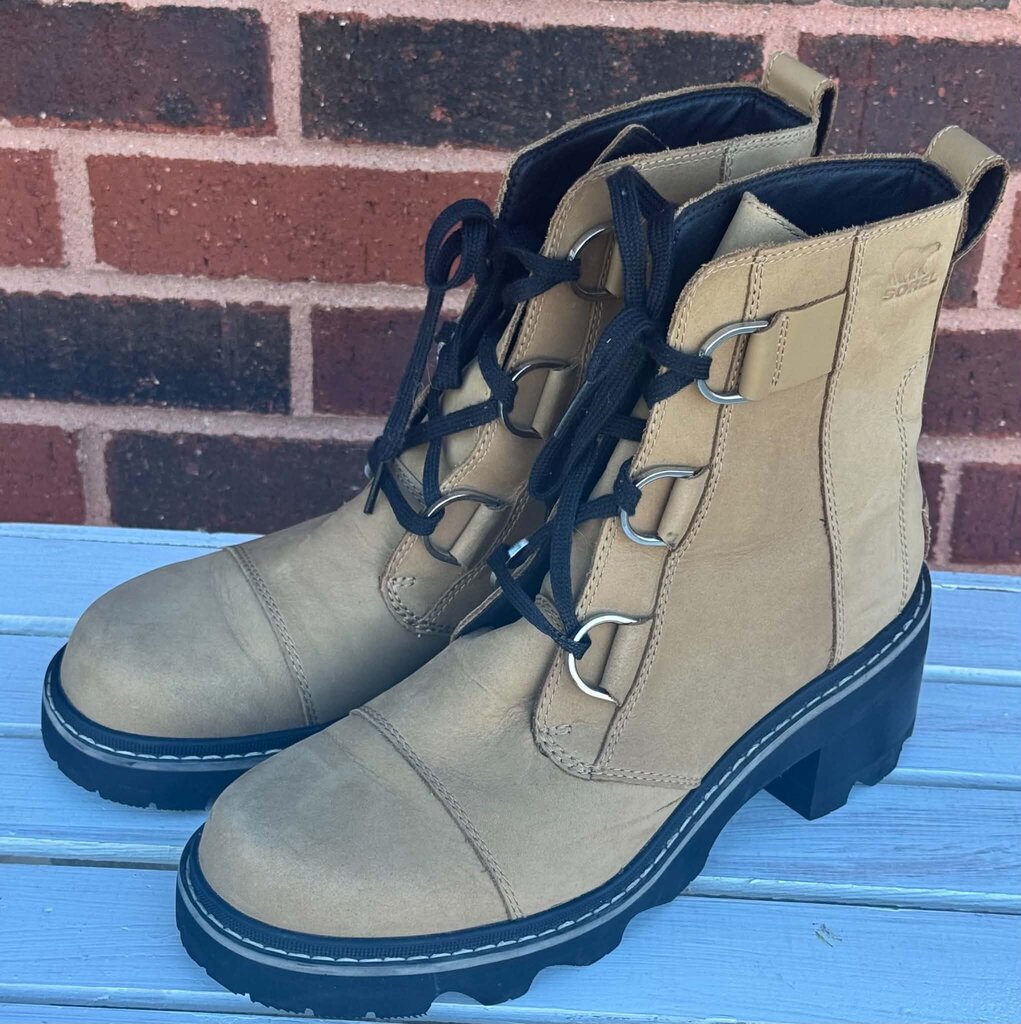 Sorel Joan Now Lace Boots In Caribou Buff - Size 10