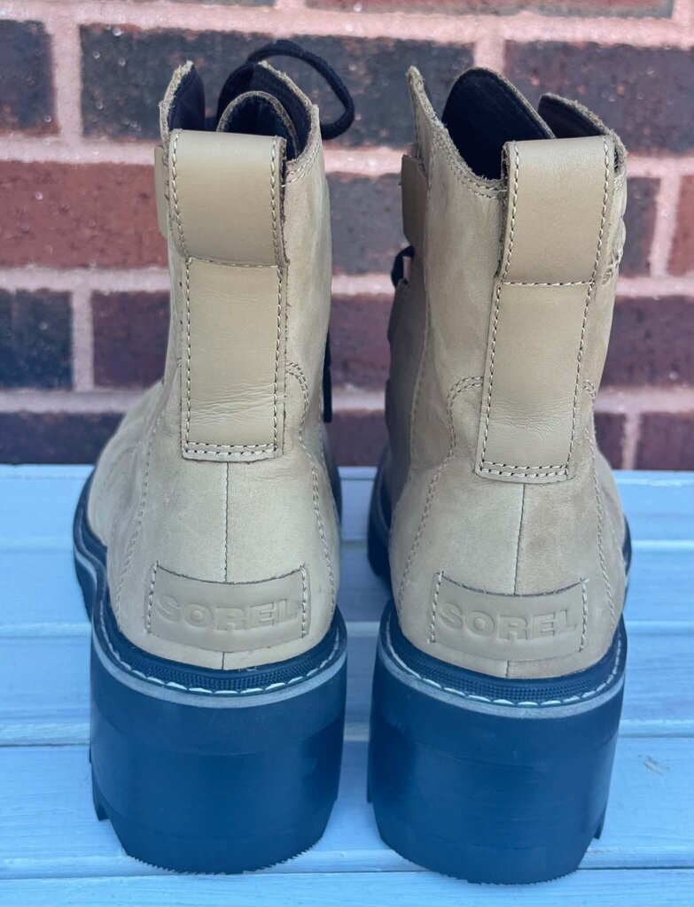 Sorel Joan Now Lace Boots In Caribou Buff - Size 10