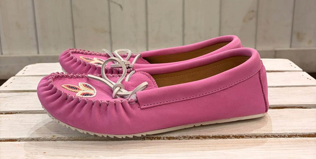 Manitobah Kayak Beaded Leather Moccasins - Size 9