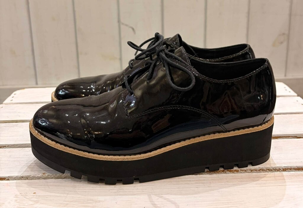 Eileen Fisher Patent Platform Oxford Shoes - Size 6.5