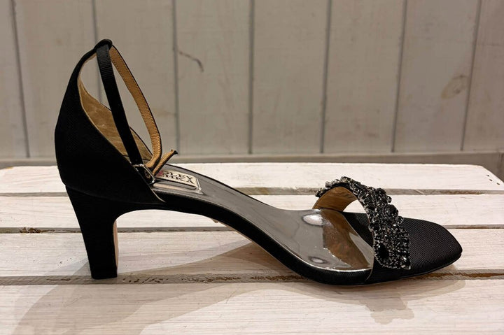 Badgley Mischka Crystal Embellished Heels - Size 8