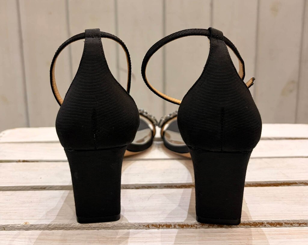 Badgley Mischka Crystal Embellished Heels - Size 8
