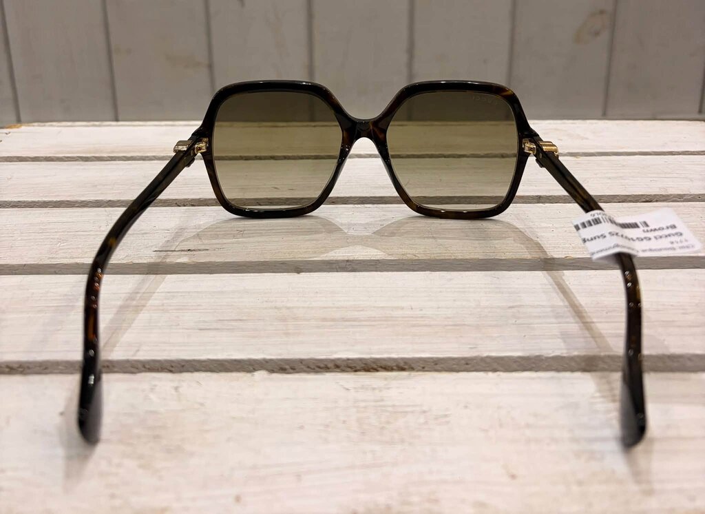 Gucci GG1072S Sunglasses (W/ Case)
