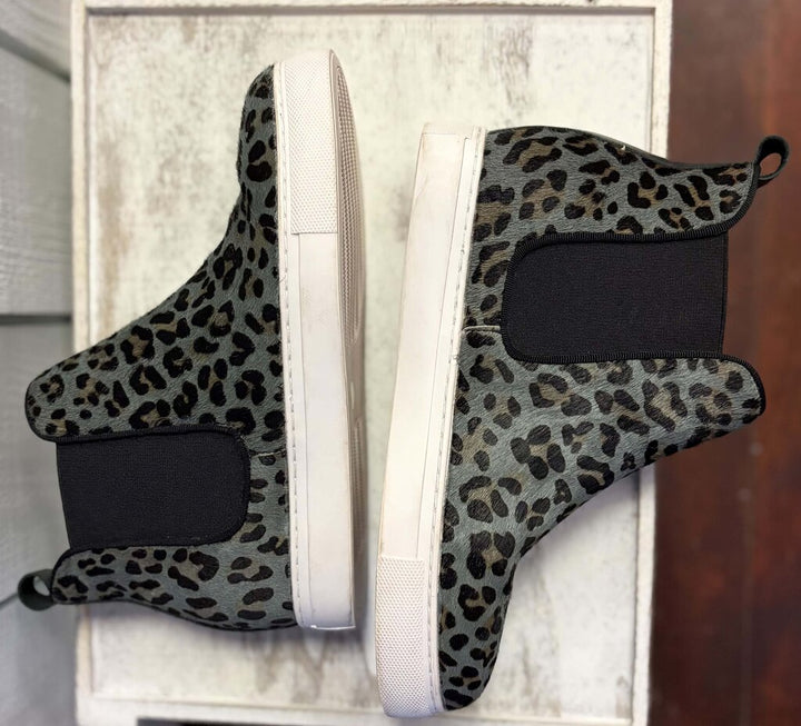 All Black Cheetah Print Wild Chelsea Booties - Size 36 (US Size 5.5)