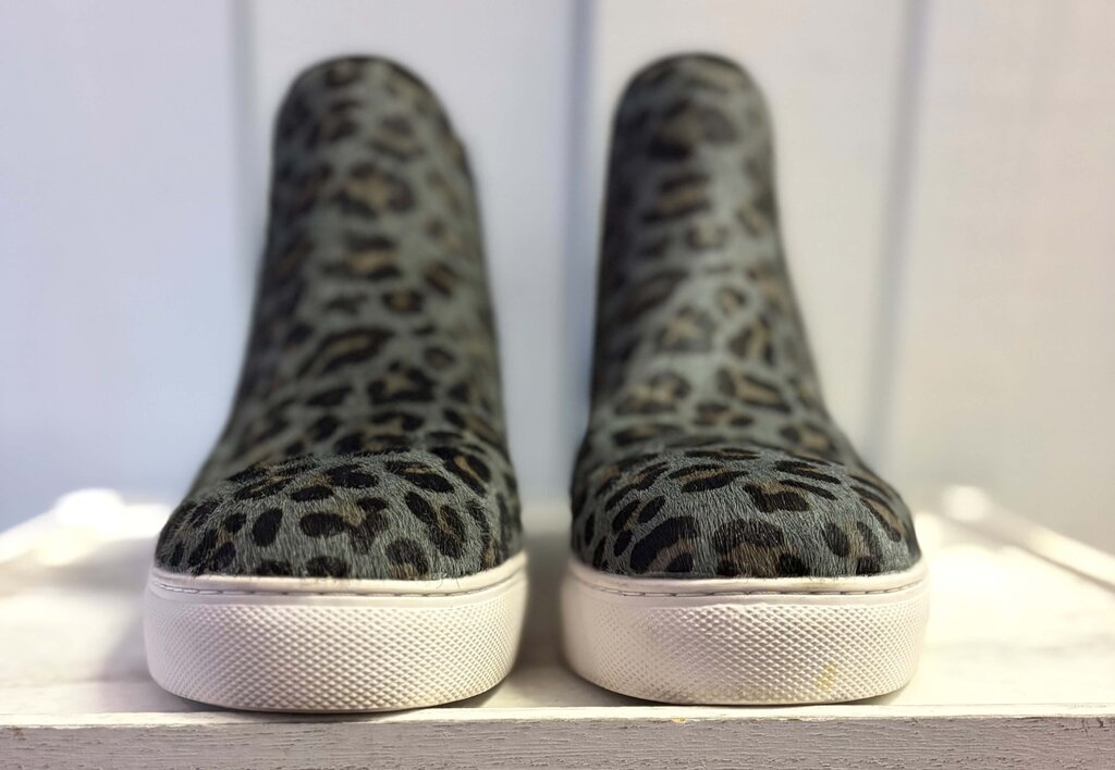 All Black Cheetah Print Wild Chelsea Booties - Size 36 (US Size 5.5)