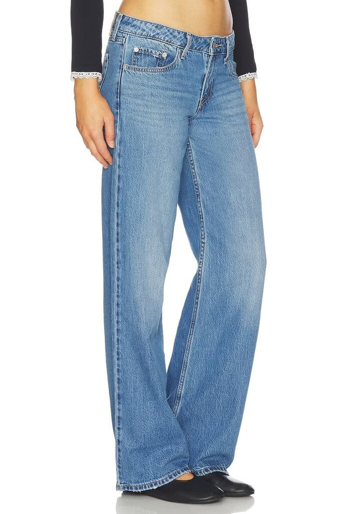 Levi's Low Loose Jeans - Size 27 (Retails $110)