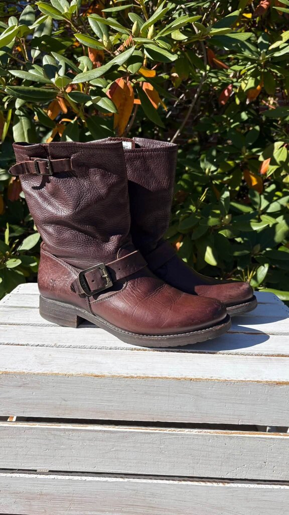 Frye Veronica Short Slouchy Boots - Size 8