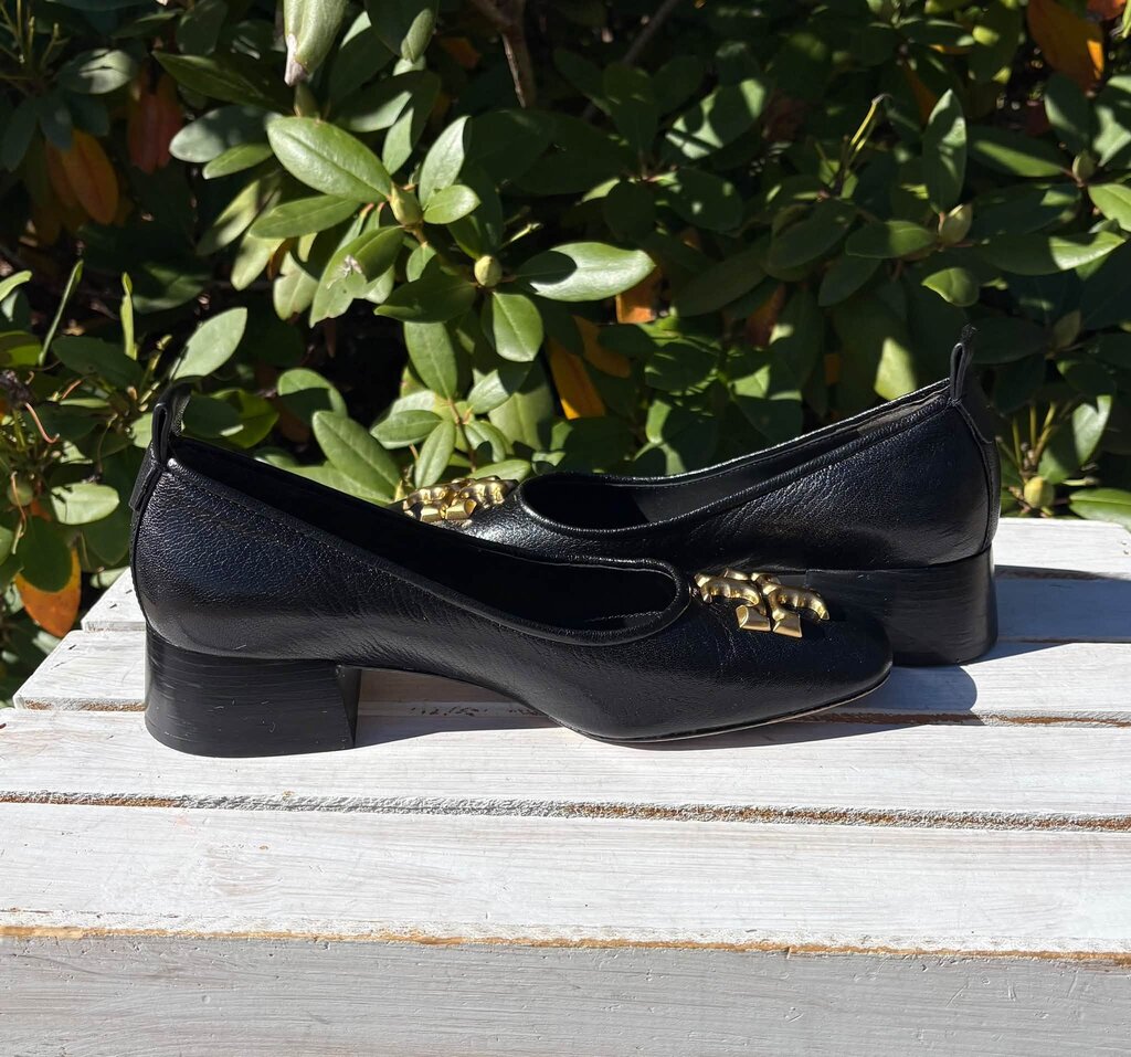 Tory Burch Leather Eleanor Logo Plaque Pumps - Size 8