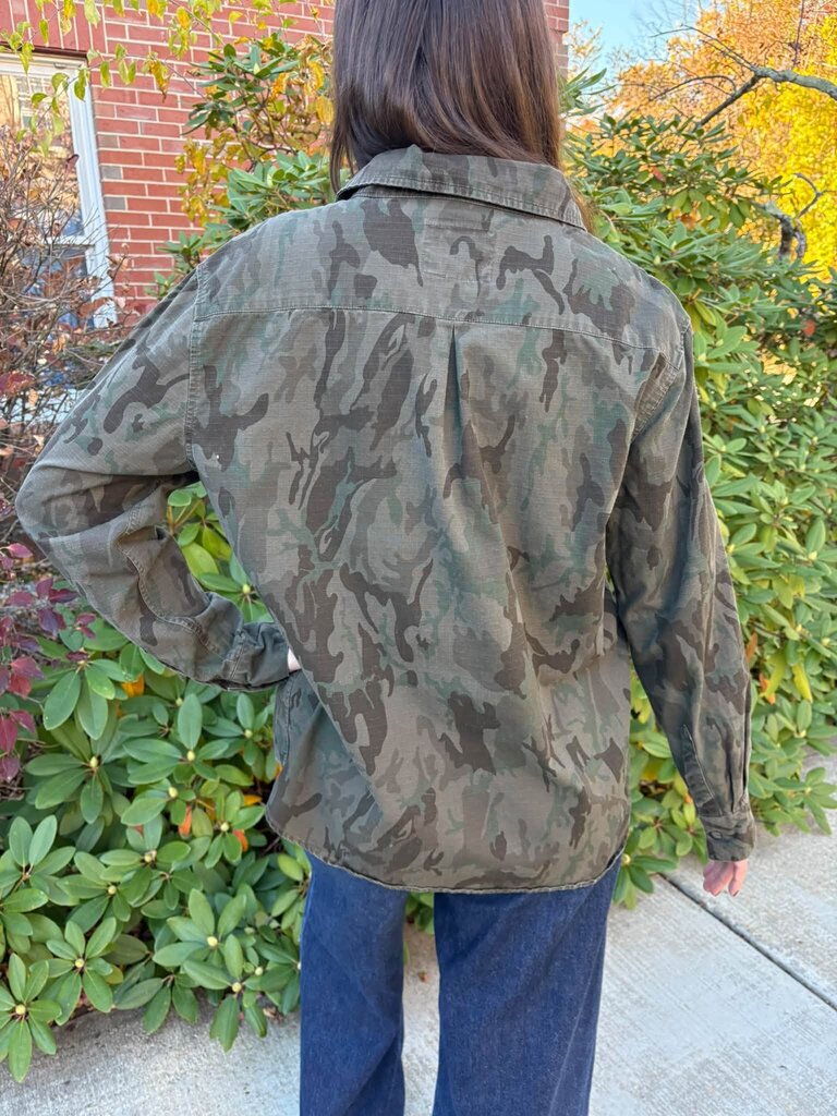 Rails Camo Snap Button Up - Size Medium