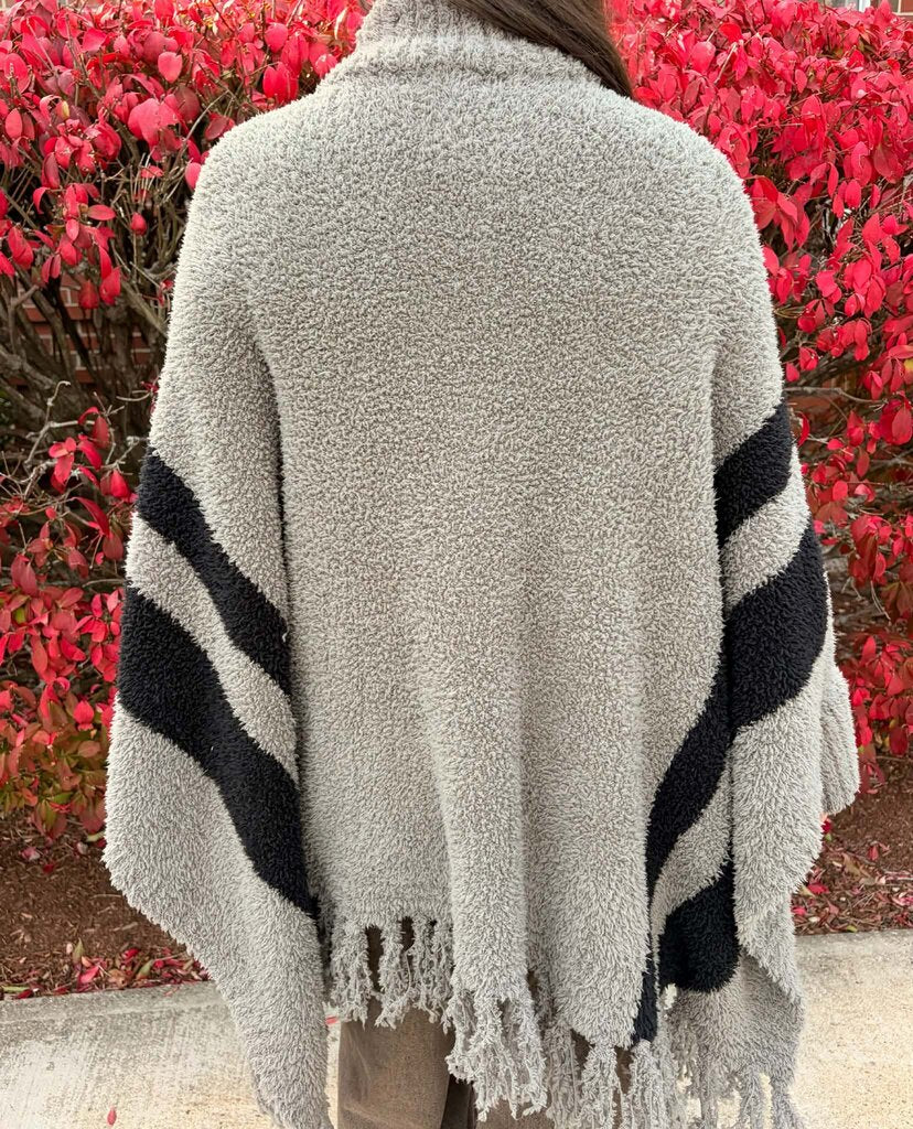 Barefoot Dreams Cozy Chic Beach Fringe Lounge Poncho - Size OS
