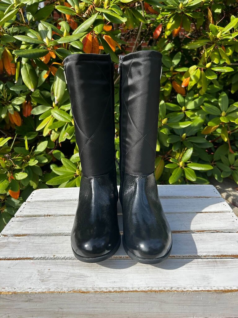 Prada Kids Quilted Black Patent Leather Knee High Boots - Size 34