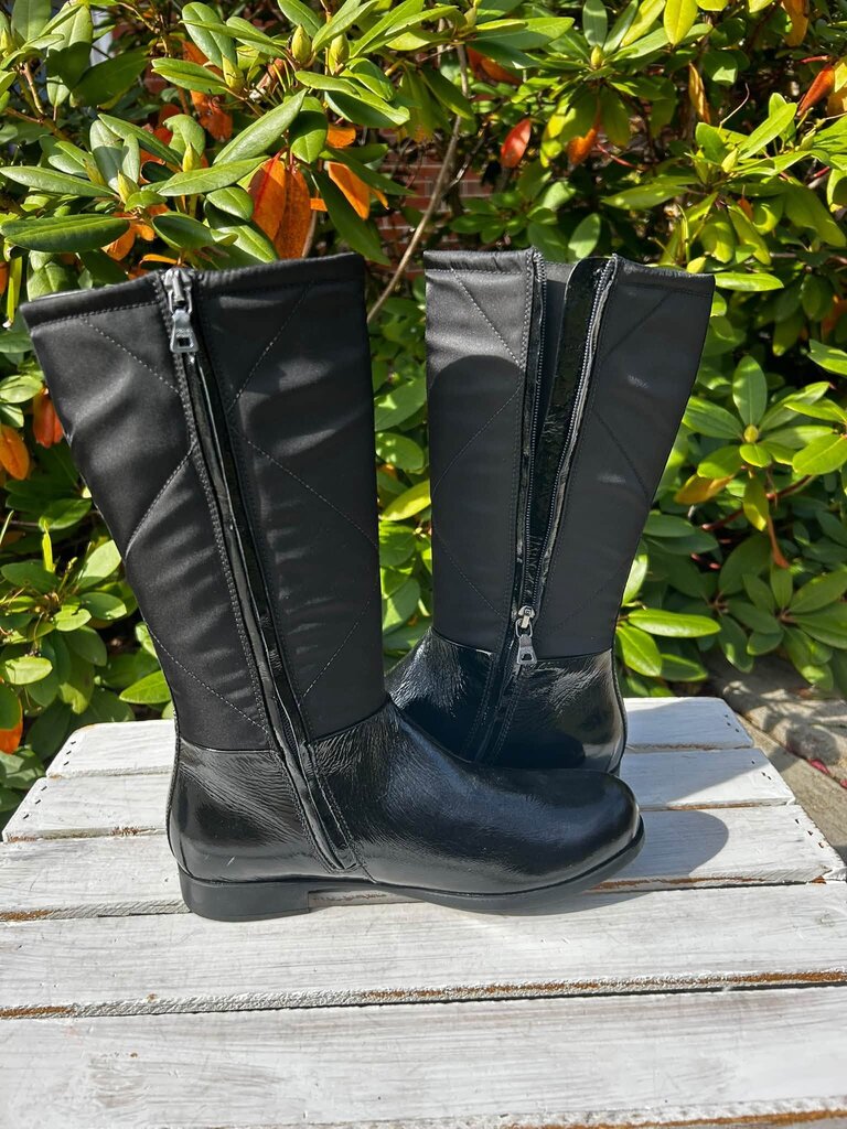 Prada Kids Quilted Black Patent Leather Knee High Boots - Size 34