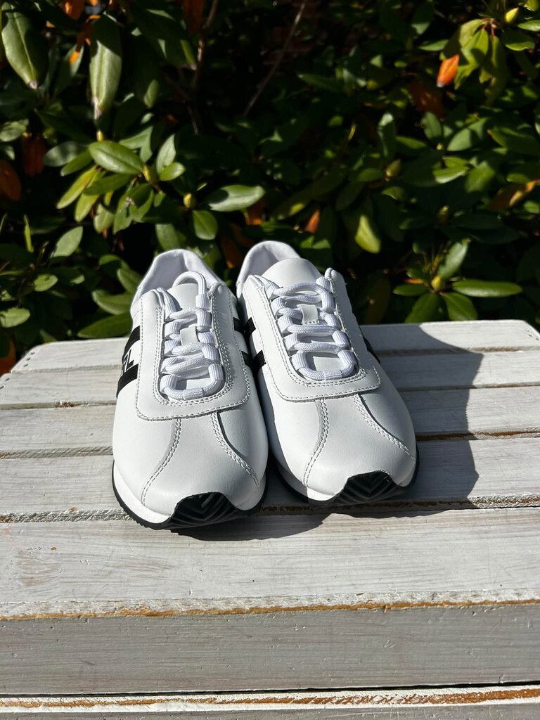 Ralph Lauren Cayden Action Leather Sneaker - Size 6.5
