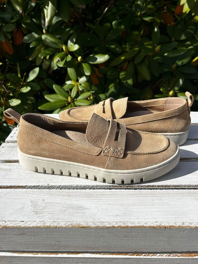 Vionic Women's Uptown Loafers - Size 7.5