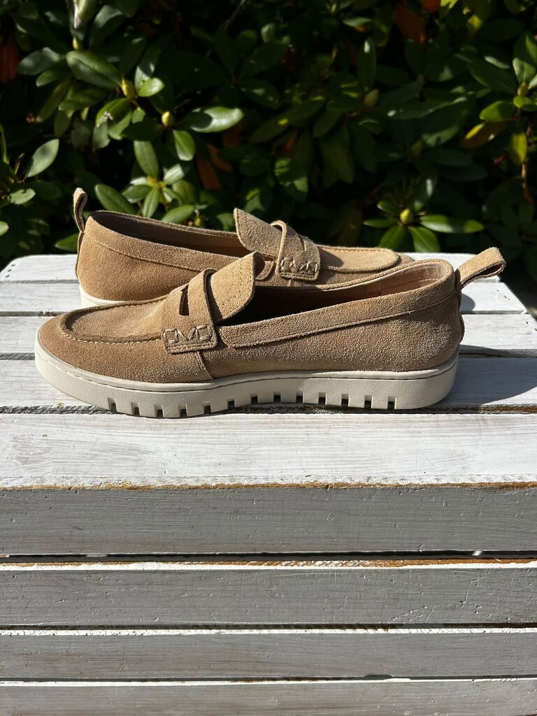 Vionic Women's Uptown Loafers - Size 7.5