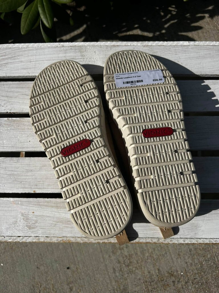 Vionic Women's Uptown Loafers - Size 7.5