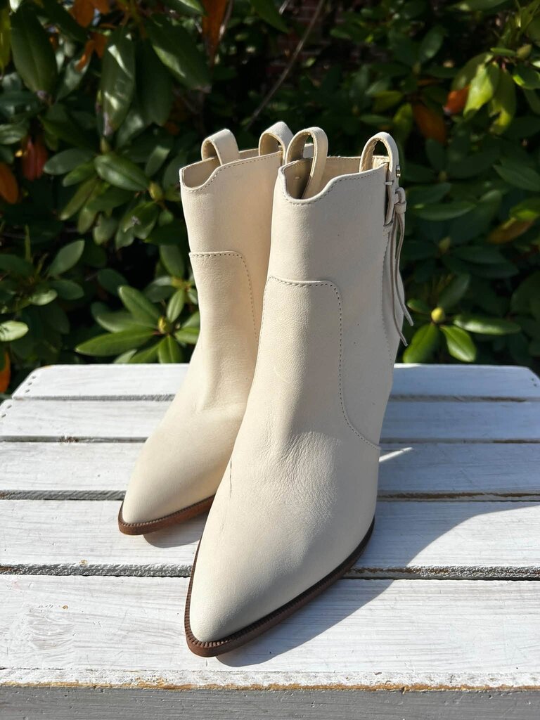 Sam Edelman Niomi Bootie - Size 7.5