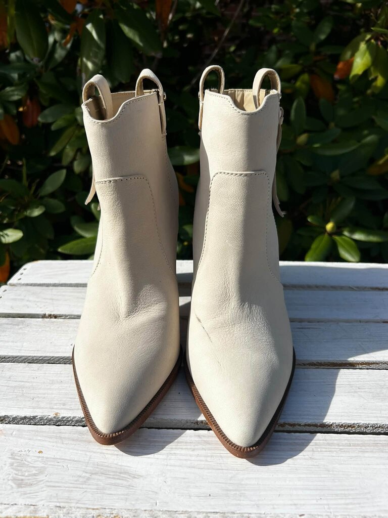 Sam Edelman Niomi Bootie - Size 7.5