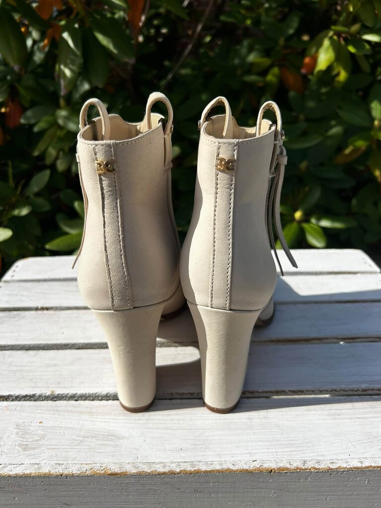 Sam Edelman Niomi Bootie - Size 7.5