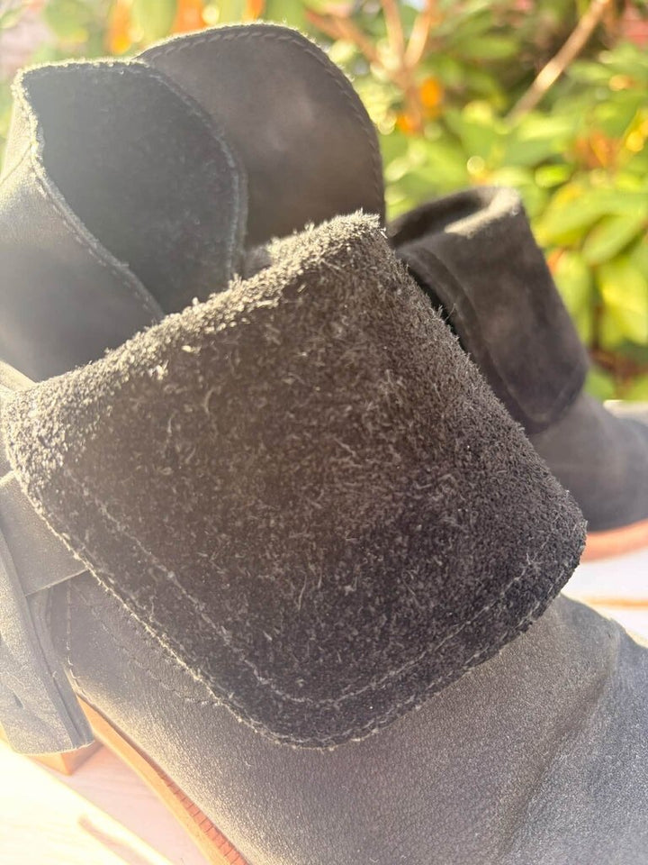 Ugg Elora Ankle Booties - Size 6