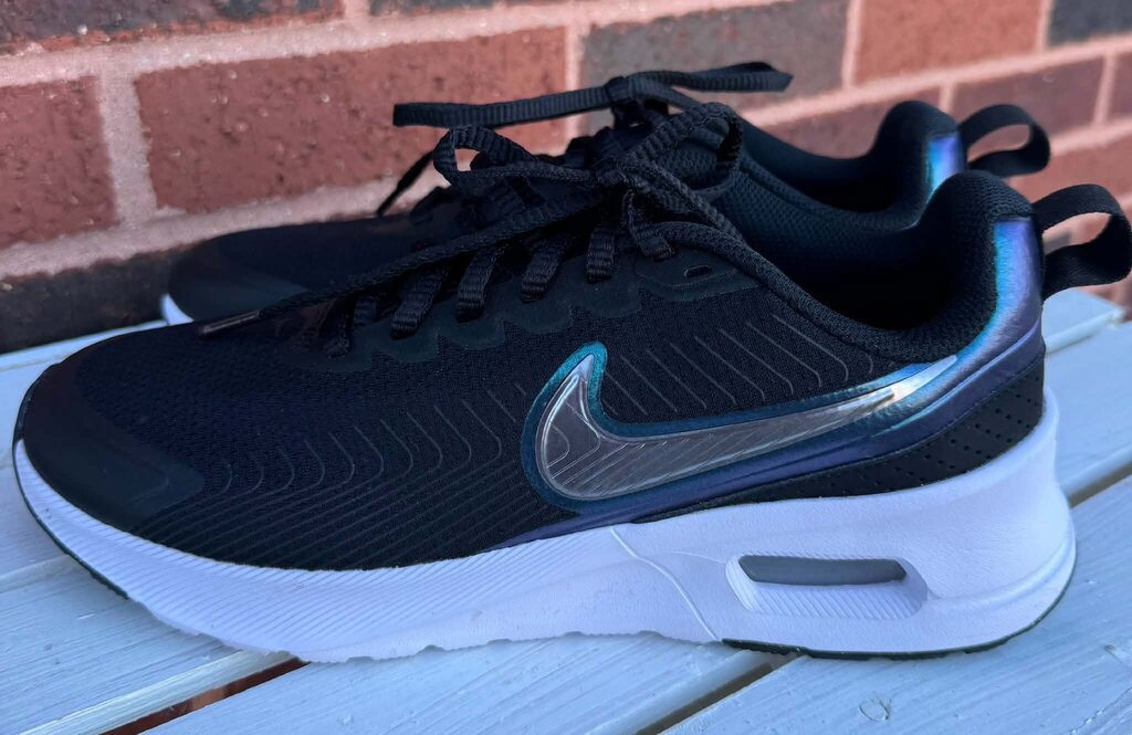 Nike Air Max Nuaxis Sneakers - Size 8.5
