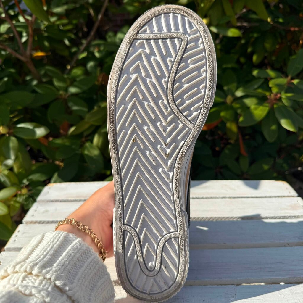 Nike Court Legacy Lift - Size 11