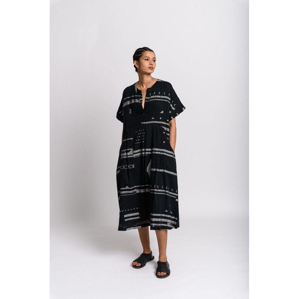 World of Crow Nwt Jamdani Patterned Midi Shift Dress