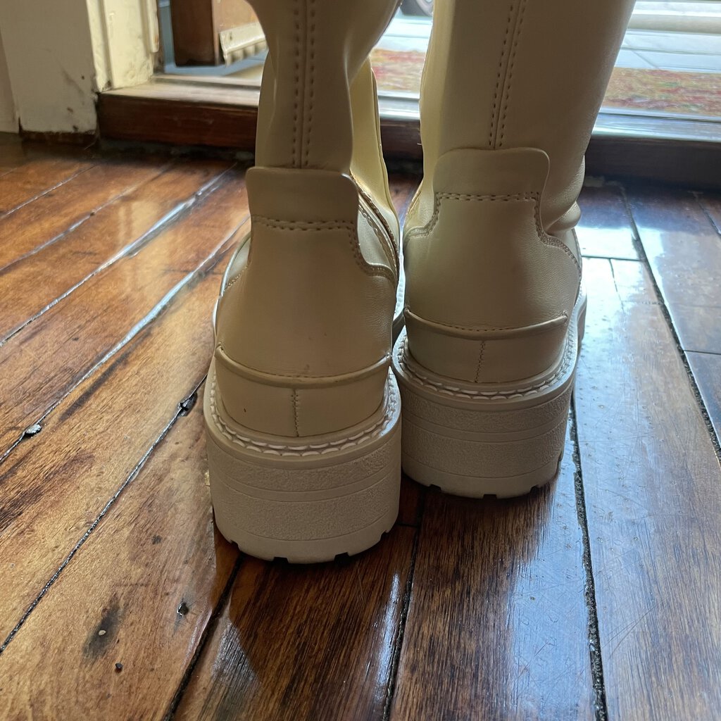 Sarto Knee High Boots - Size 6