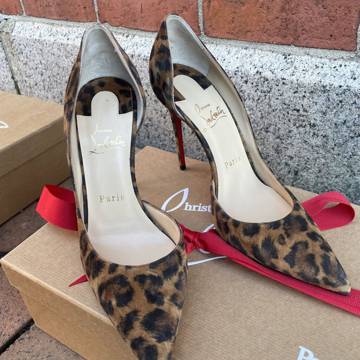 Christian Louboutin Iriza Pump - Size 37.5