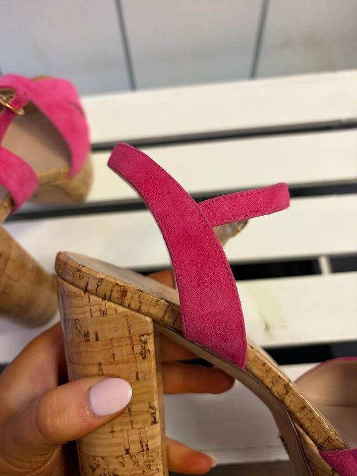 Stuart Weitzman Soliesse Platform Sandals - Size 7