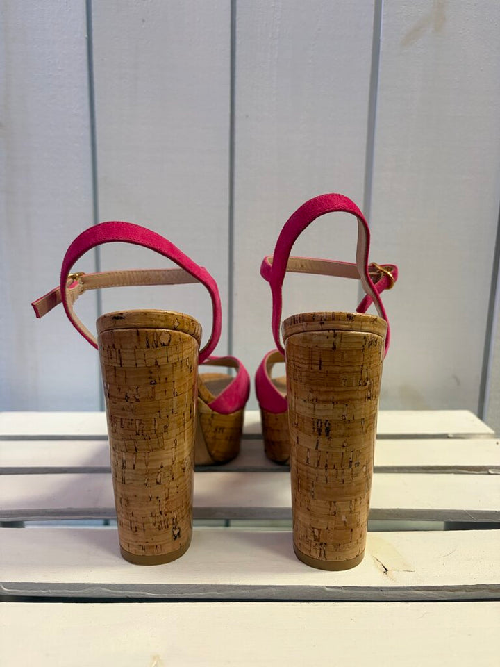 Stuart Weitzman Soliesse Platform Sandals - Size 7