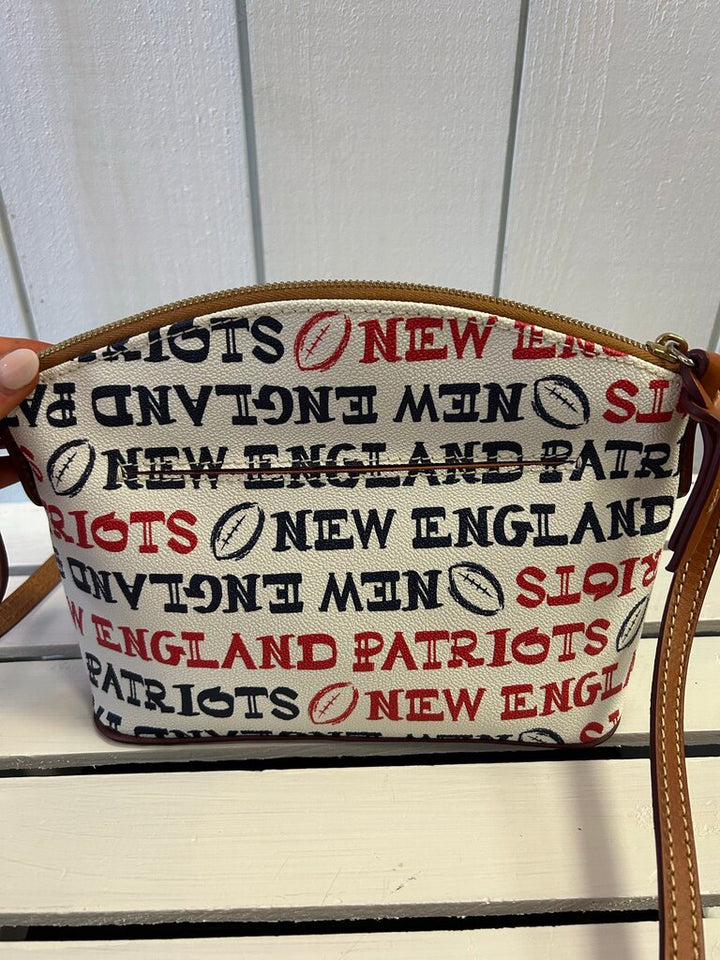 Dooney & Bourke New England Patriots Doodle Suki Crossbody Purse