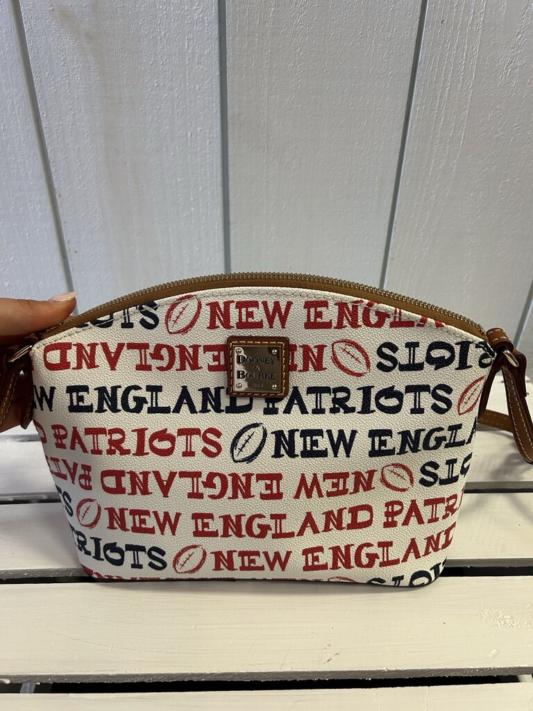 Dooney & Bourke New England Patriots Doodle Suki Crossbody Purse