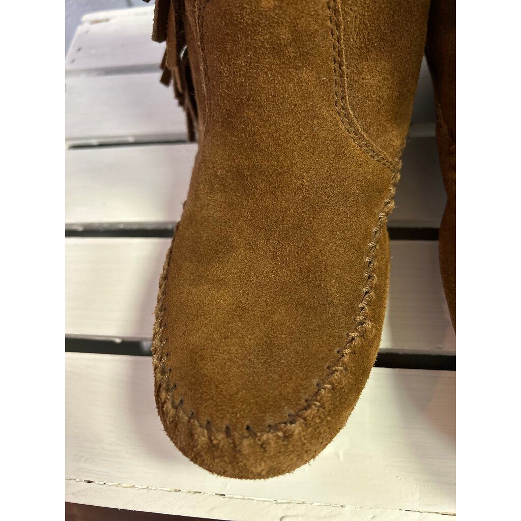 Minnetonka Josie Fringe Boots - Size 8.5