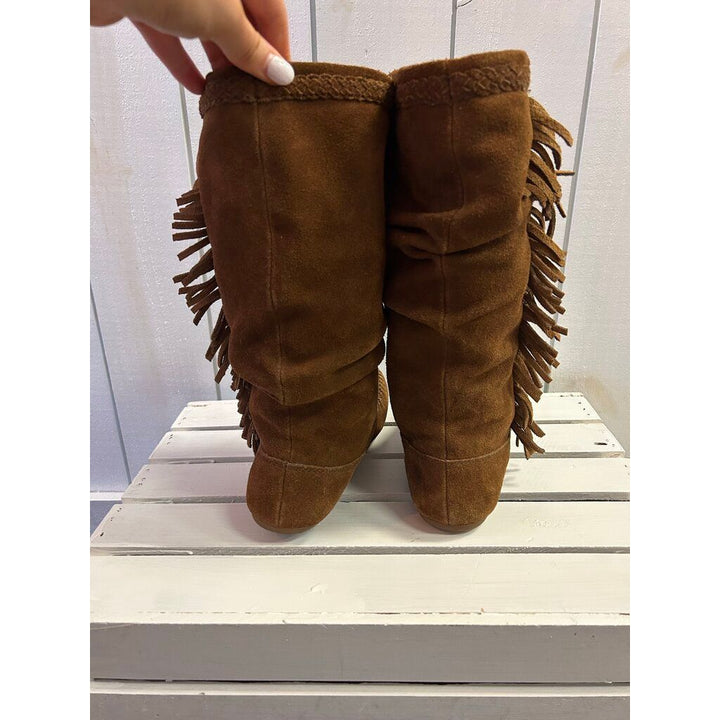 Minnetonka Josie Fringe Boots - Size 8.5