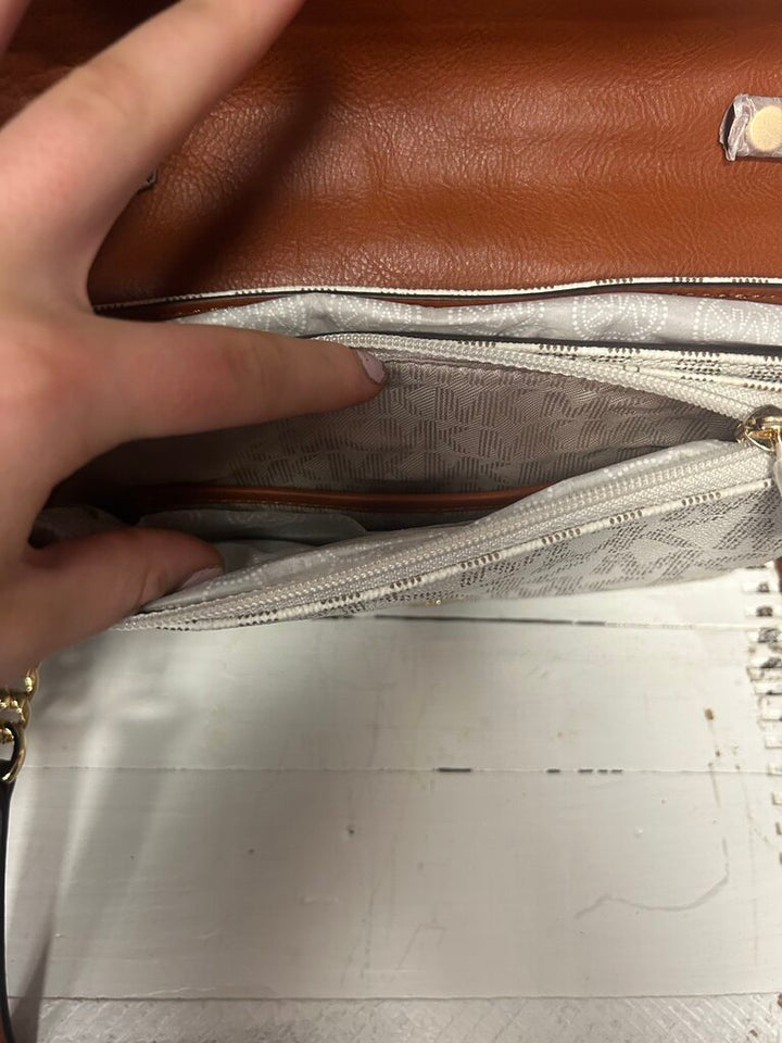 Michael Kors NWT Fulton Logo Crossbody Bag(Retails $165)
