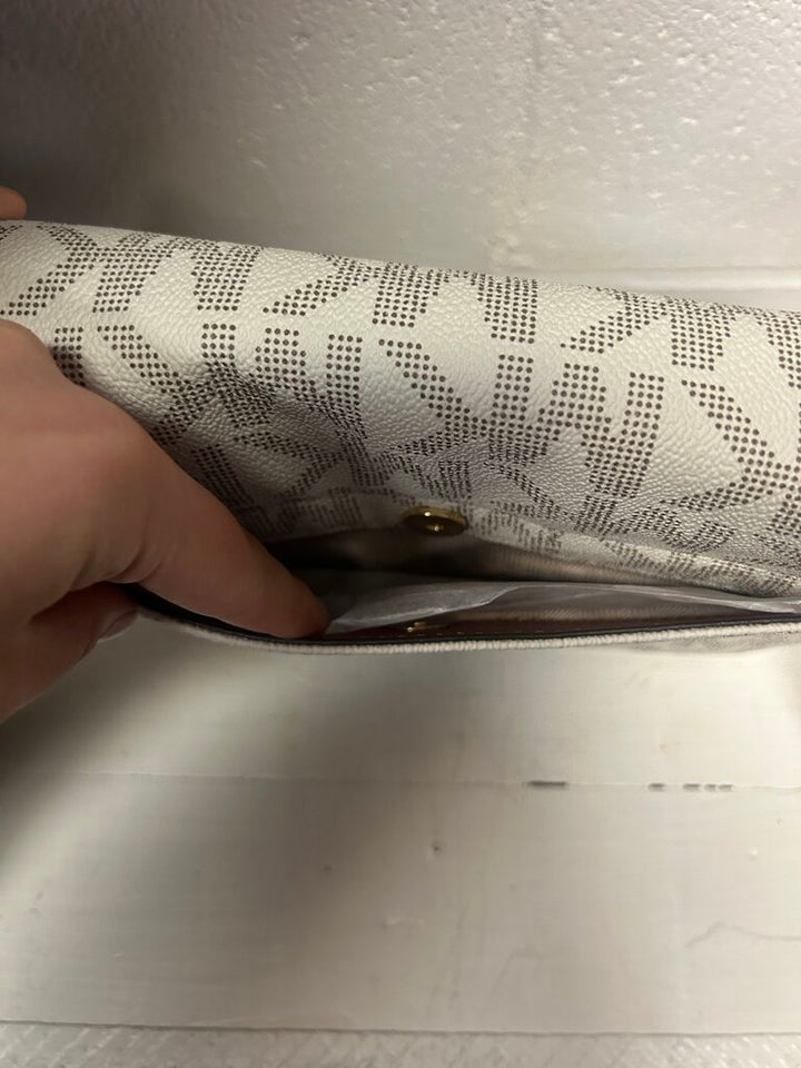 Michael Kors NWT Fulton Logo Crossbody Bag(Retails $165)