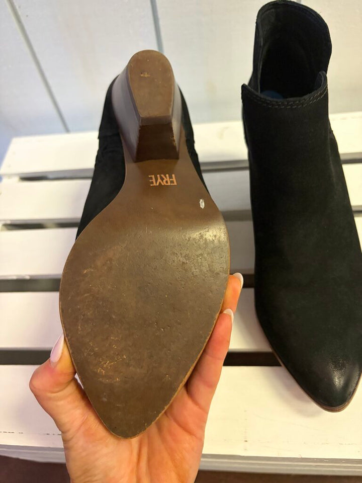 Frye Reina Cut Out Leather Ankle Booties - Size 6.5(Retails $248)