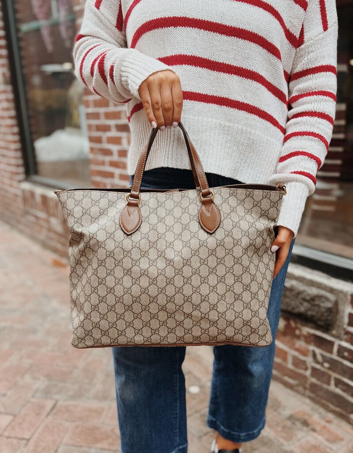 Gucci GG Supreme Monogram Soft Medium Crossbody Tote