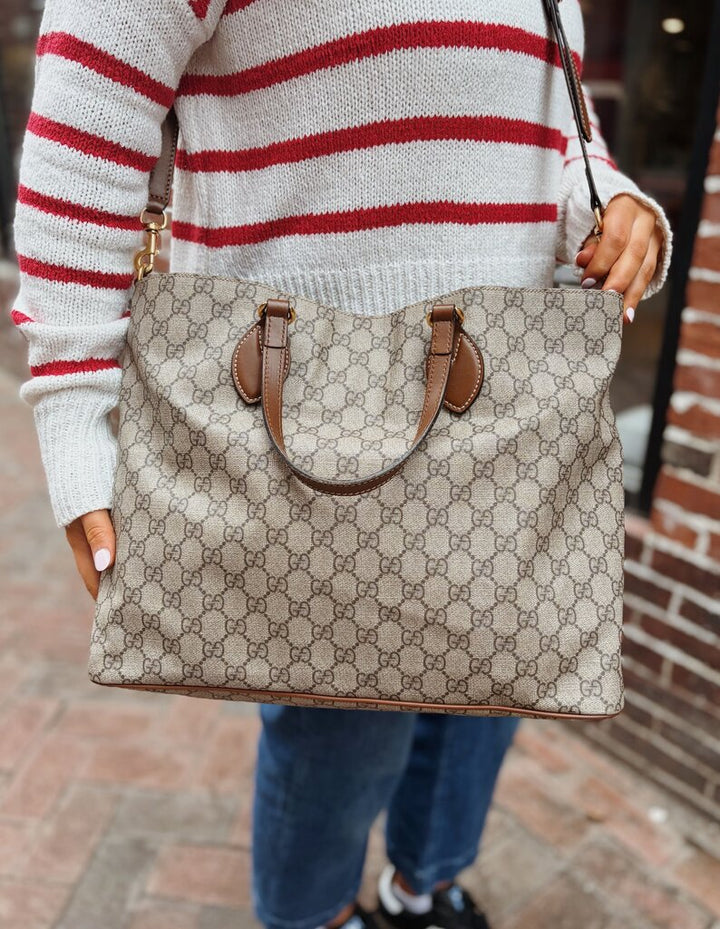 Gucci GG Supreme Monogram Soft Medium Crossbody Tote