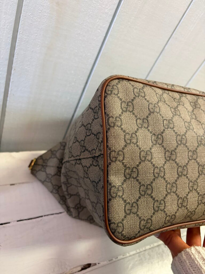 Gucci GG Supreme Monogram Soft Medium Crossbody Tote