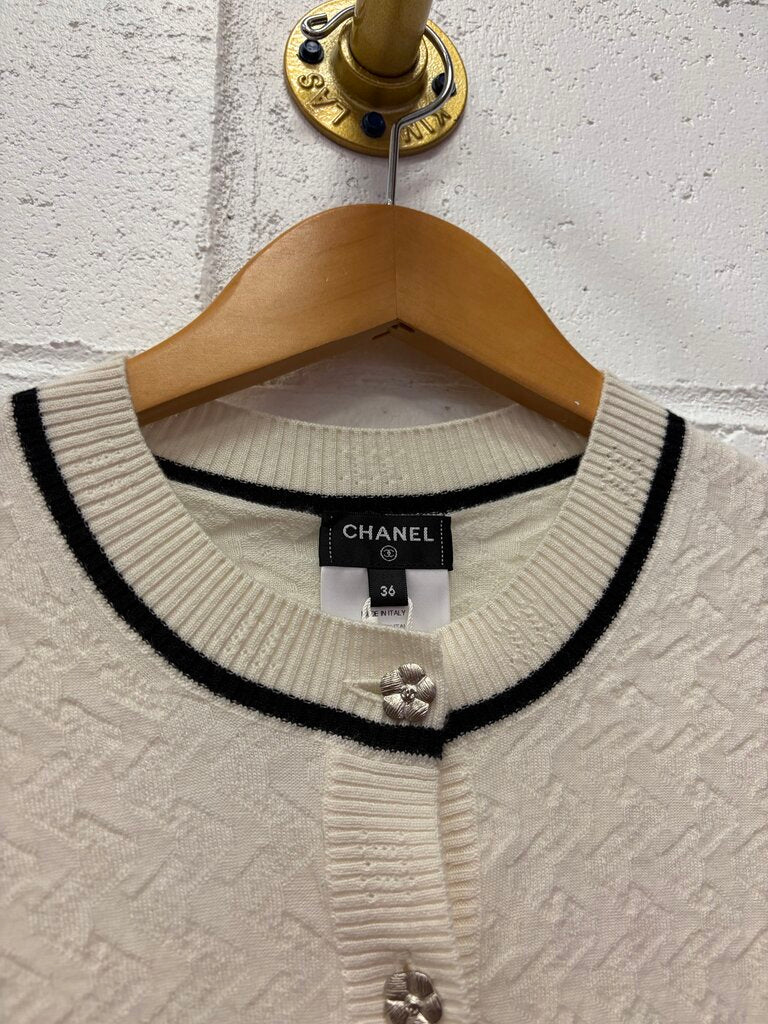 Chanel NWT Chanel 2023 Cashmere Cardigan - Size 36(Retails $3100)