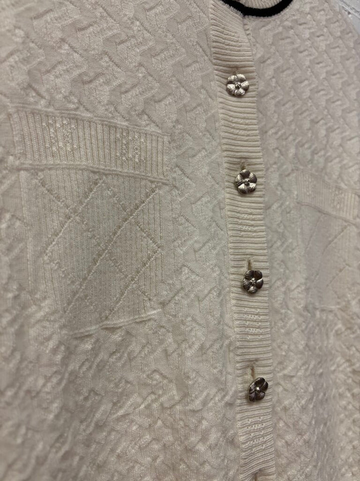Chanel NWT Chanel 2023 Cashmere Cardigan - Size 36(Retails $3100)
