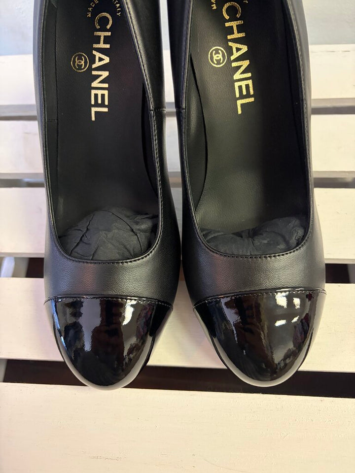 Chanel NIB Lambskin and Patent Calfskin Pumps - Size 36.5(Retails $1325)