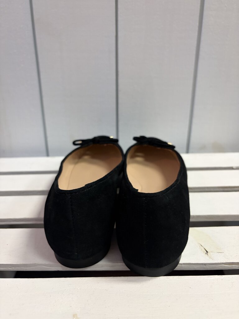 Stuart Weitzman Gabby Suede Ballet Flat - Size 8