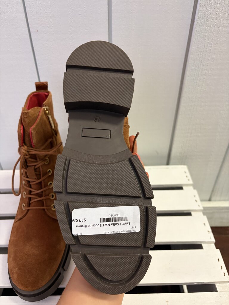 Saint + Sofia NIB Noho Leather Boot - Size 38(Retails for $329)