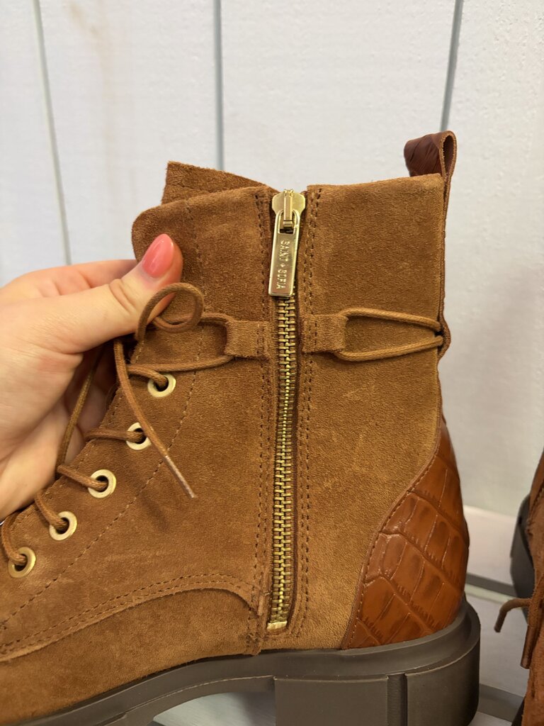 Saint + Sofia NIB Noho Leather Boot - Size 38(Retails for $329)